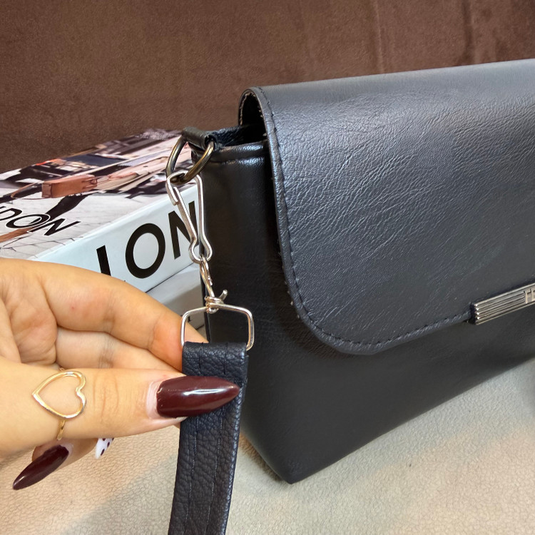 کیف زنانه فندی