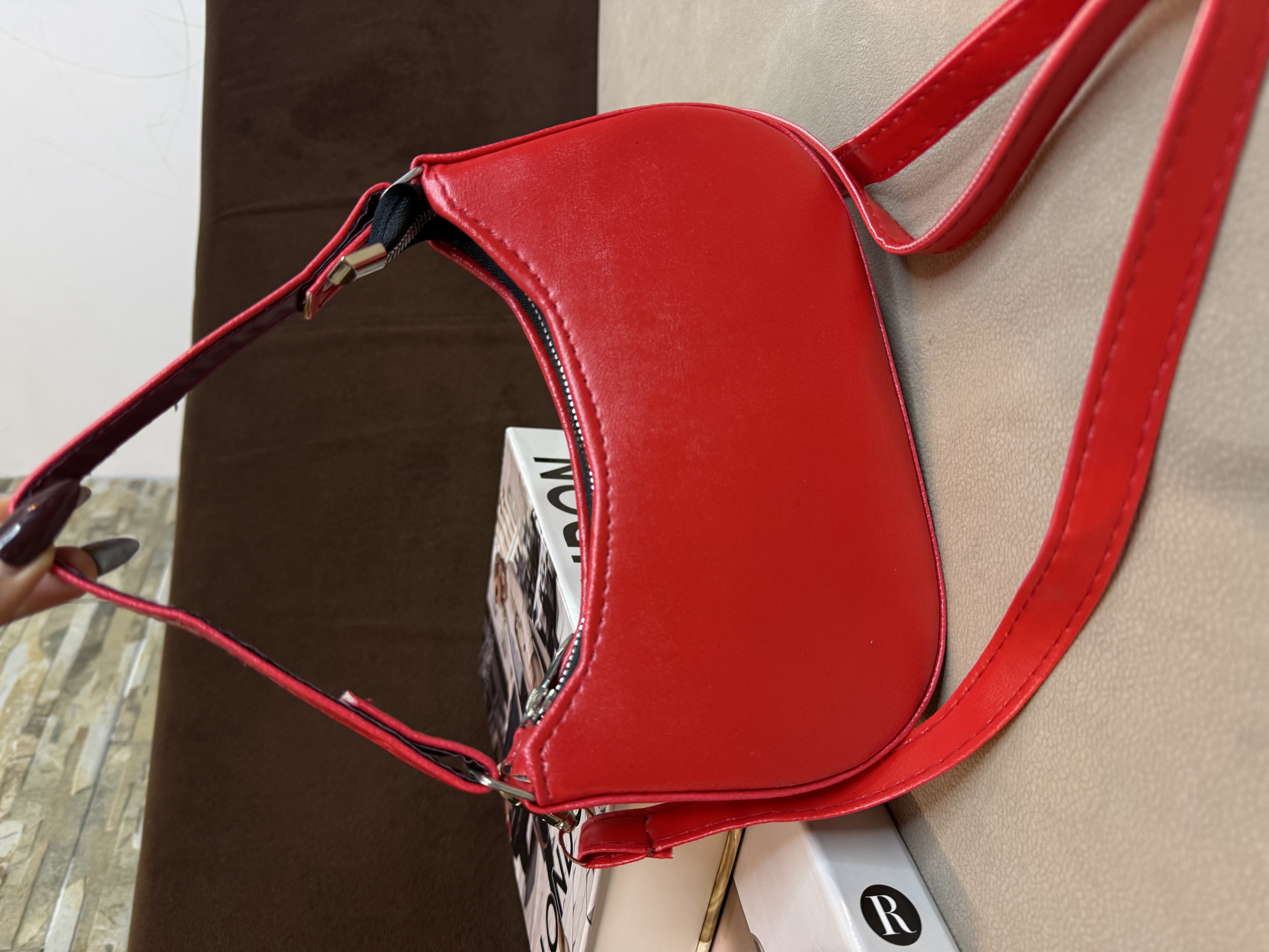 کیف دستی قرمز