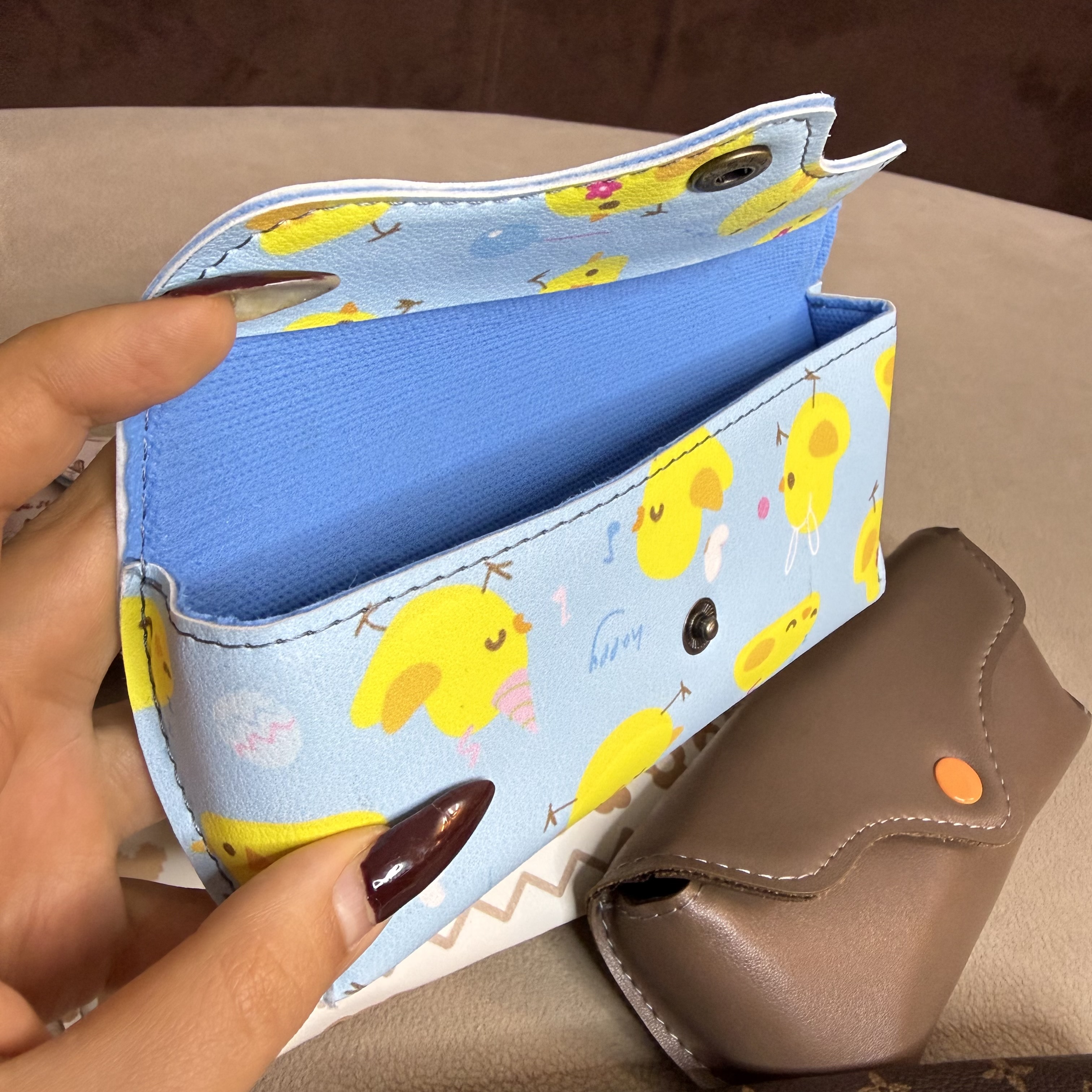 جاعینکی دخترانه فانتزی طرحدار چرمی